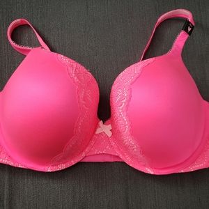 Victoria's Secret Body by Victoria bra, 38DD